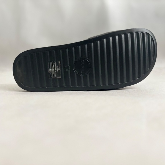 GUESS HEALY T SLIDES - Picture 7 of 7